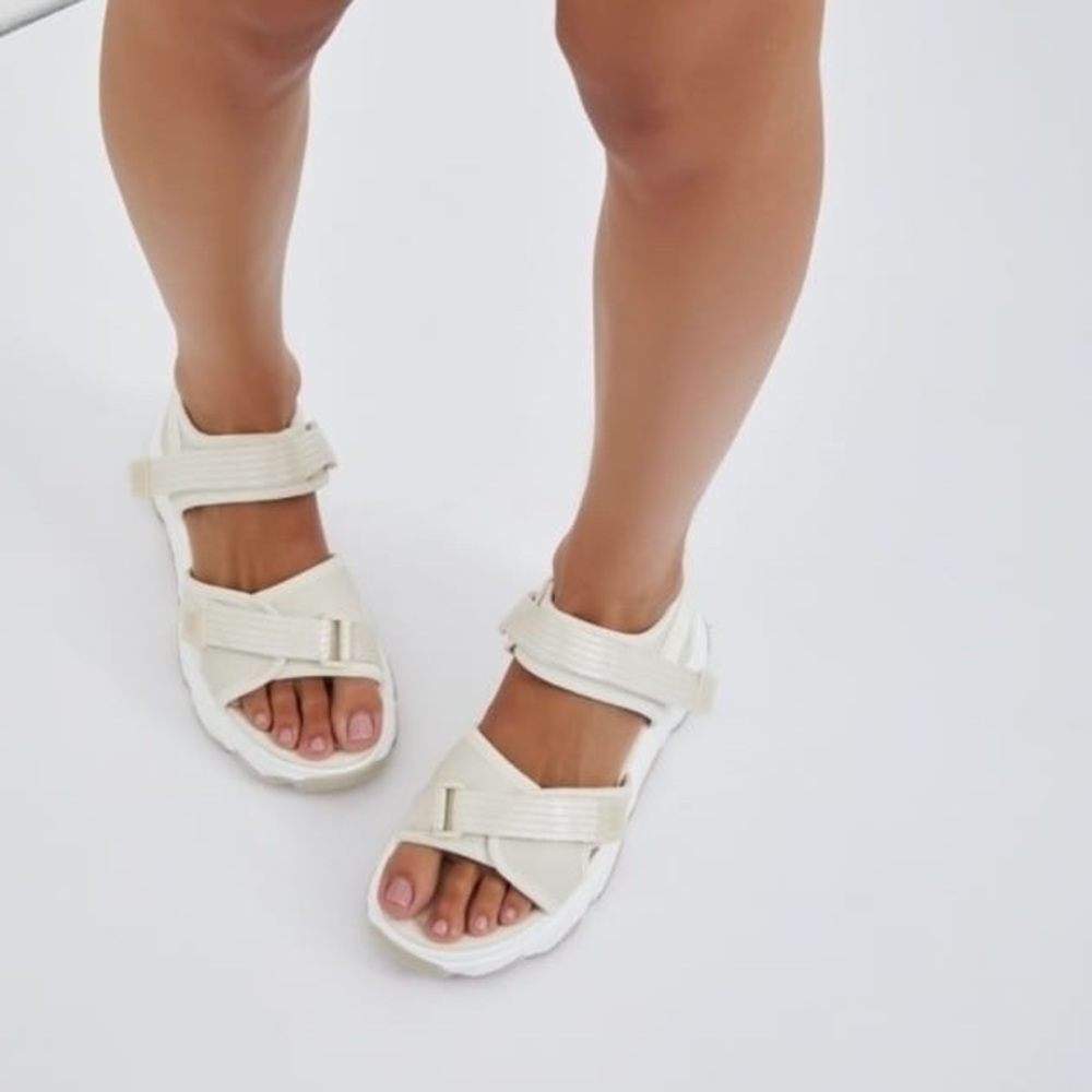 Platform wedge mules / White platform sandals